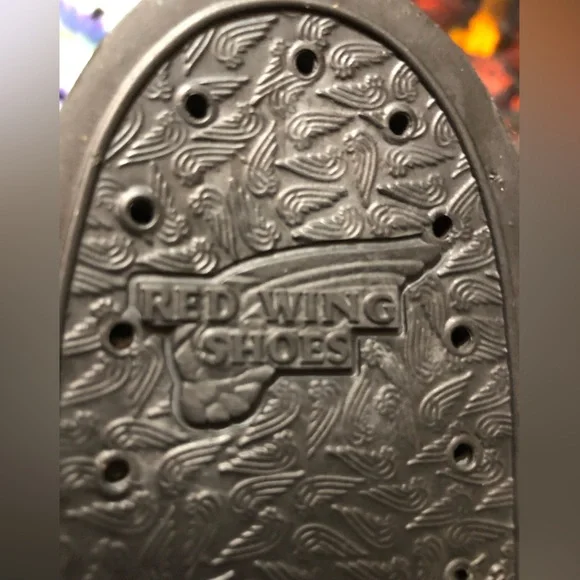 RED - WINGS 🪽BOOTS - Picture 14 of 16